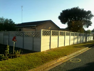 Vibracrete Extension Fence Installation – Western Cape Experts with 20+ Years Experience!✅
