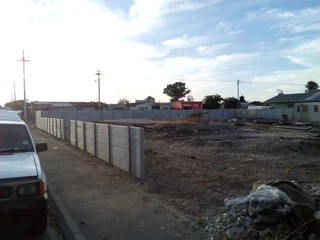 Vibracrete Extension Fence Installation – Western Cape Experts with 20&#43; Years Experience!✅