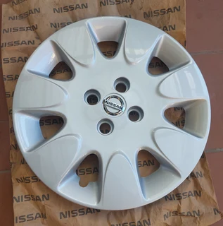 Genuine Nissan Hub Cap 15 inch