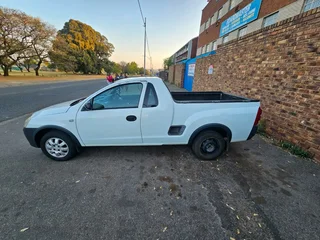 2004 Opel Corsa Utility 1.4i - Bakkie - R79,000