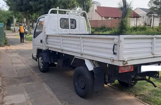 JMC CARRYING 2.8 Turbo Diesel Truck - R108,000