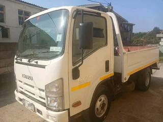 Isuzu NMR 2.5ton truck swb