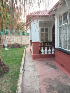 6 Bedroomed House for Sale