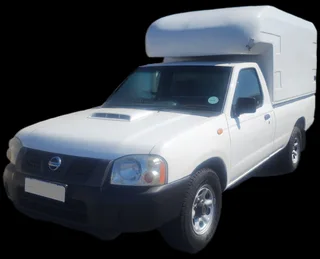 Nissan NP300 Single Cab with camopy