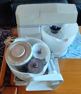 Kenwood Major electronic Mixer Model KM230 (6.7 litres 650W) as New