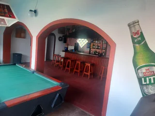 Last Dec dates 22 to 27 Dec, 20 sleeper self-catering holiday house 16mins walk to beaches. ²