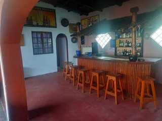 Jan month specail R200pppn. 20 sleeper self-catering holiday house 16mins walk to beaches .