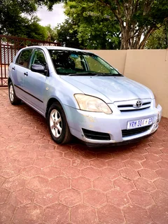 2004 Toyota Runx Hatchback