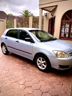 2004 Toyota Runx Hatchback