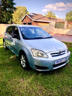 2004 Toyota Runx Hatchback