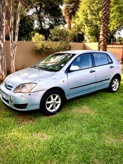 2004 Toyota Runx Hatchback