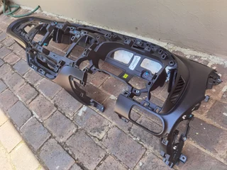 2014/2015 KIA CERATO DASH with airbag*****R3000**