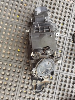 BMW F30 NON XENON HEADLIGHT  R2600