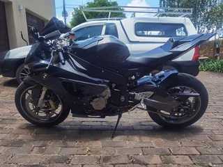 2011 BMW 1000RR **R137 000 **