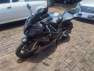 2011 BMW 1000RR **R137 000 **