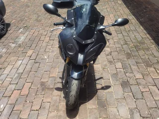 2011 BMW 1000RR **R137 000 **