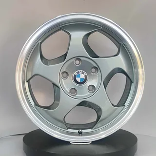 17" Throwing Star Rep Wheels...