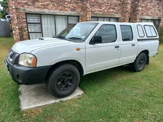 Nissan Np300 2.5tdi