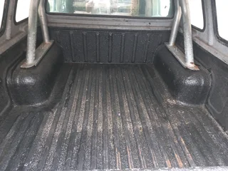 Nissan Np300 2.5tdi
