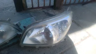 Daihutsu terios headlights