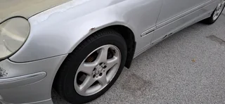 C240 Avantgarde 2.6L V6 Mercedes Benz