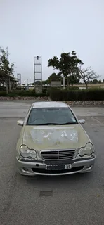 C240 Avantgarde 2.6L V6 Mercedes Benz