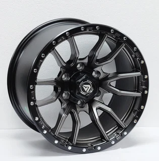 17 inch Bakkie Mags. New..