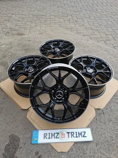 17 inch Mercedes Benz AMG Mags...