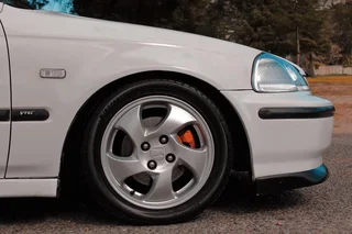 15 inch Honda V-Tec Rims For Sale..