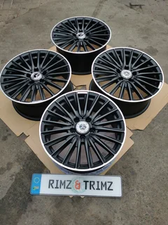 17 inch Mercedes Benz AMG Mags...