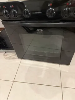 Defy 4 Plate Ceramic Hob and Thermofan Oven