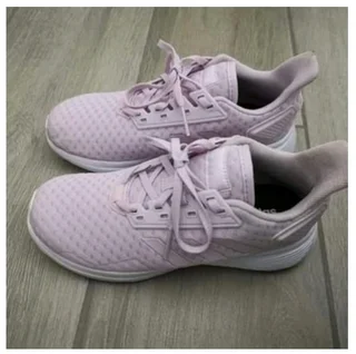 Black Friday deals: Female running shoes x2 SALE!