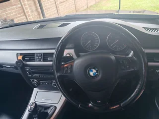 2011 BMW 3 Series Sedan