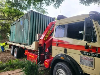 Crane truck/Rollback For HIRE