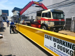 Crane truck/Rollback For HIRE