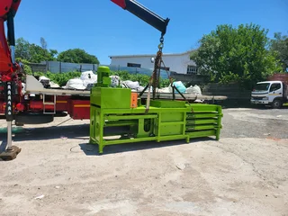 Crane truck/Rollback hire