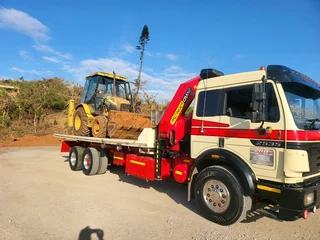 Crane truck/Rollback hire