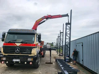 Crane truck/ Rollback hire