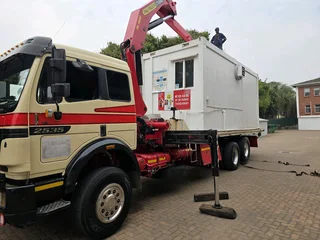 Crane truck/Rollback for hire