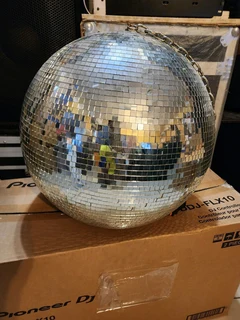 Mirror ball 18 inch club style
