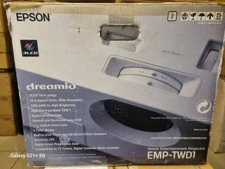 Projector Epson Entertainment and home theater