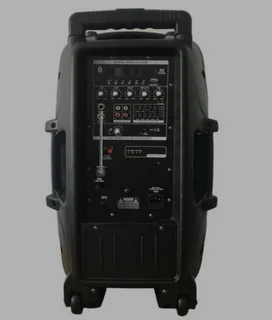 1x 15 Active speaker with battery operation  Power Works