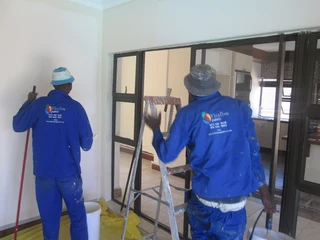 Profesional  Painters Available