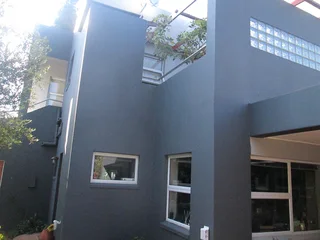 Does Your Walls Require , Maintenance  and Painting?