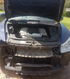 2008 Porsche 957 Cayenne stripping for parts