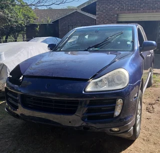 Porsche&#39;s stripping for parts