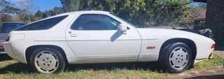 1989 Porsche 928 Hatchback