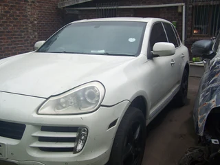 2008 Porsche Cayenne 957 S stripping for parts