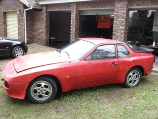 1983 Porsche 944 stripping for parts