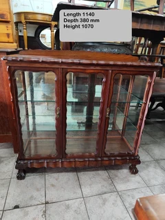 Imbuia wood display
